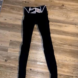 Back zipper pocket and side pockets